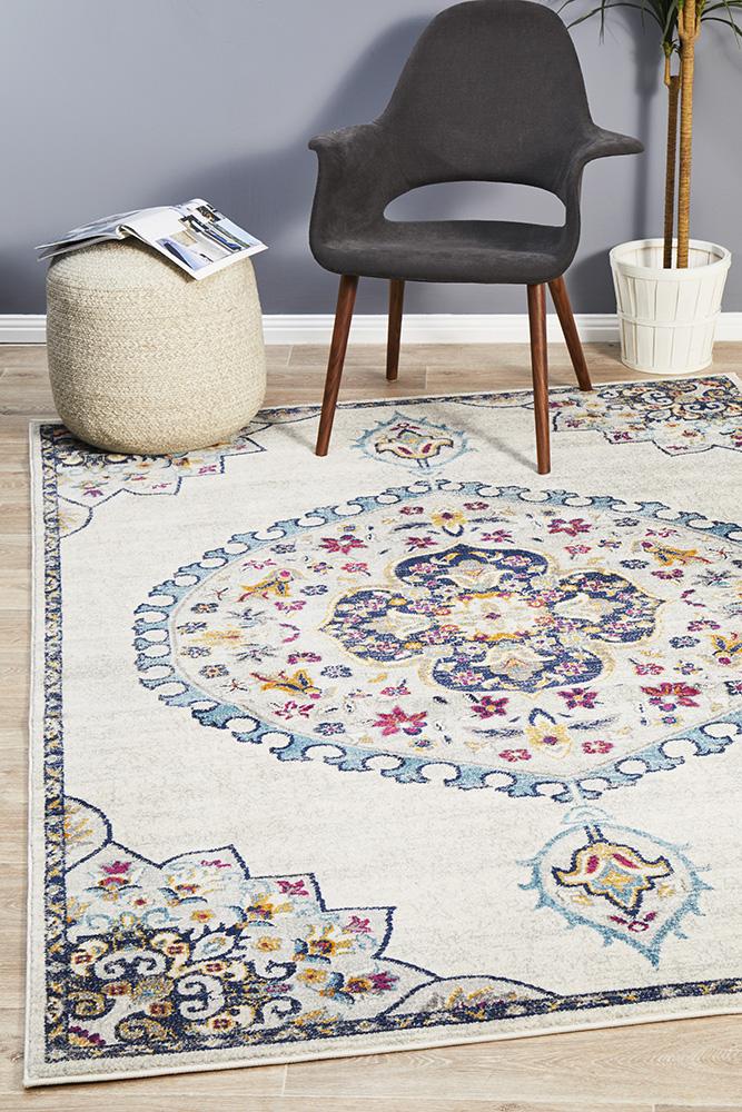 Dorrigo Chalk White Rug