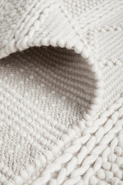 Hepburn Flax Silver Rug