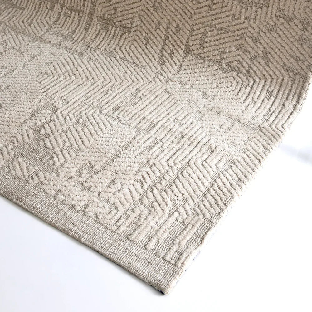 Maclean Modern Ivory Rug
