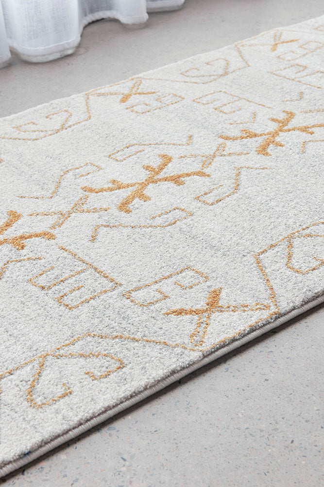 Wategos Gold Runner Rug