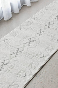 Wategos Grey Runner Rug