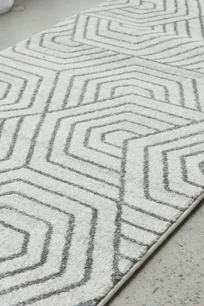 Wategos Wheatgrass Silver Runner Rug