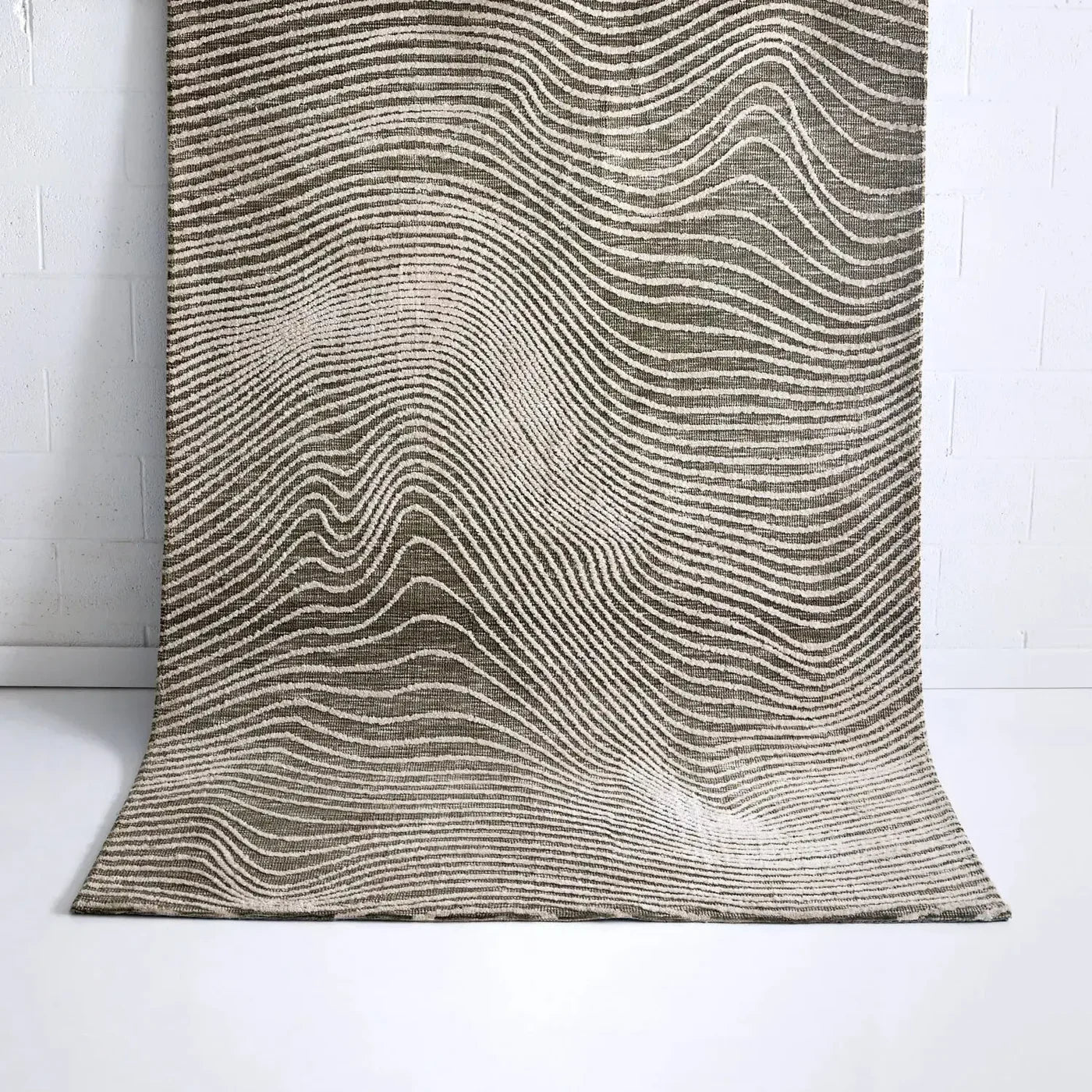Sawtell Modern Green Rug ‚Äî polyester rug, contemporary design, The Inspire Home